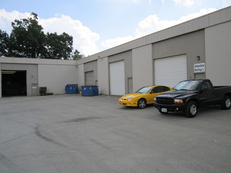 1221 N Meridian Rd, Youngstown, OH for lease - Building Photo - Image 1 of 1