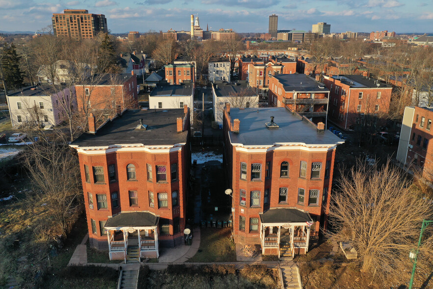 896-898 Park St, Hartford, CT à vendre - Photo du bâtiment - Image 1 de 1