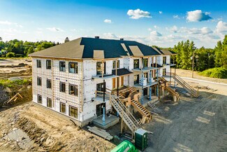 More details for 765 Rue Rachel-Hébert, Coaticook, QC - Multifamily for Sale