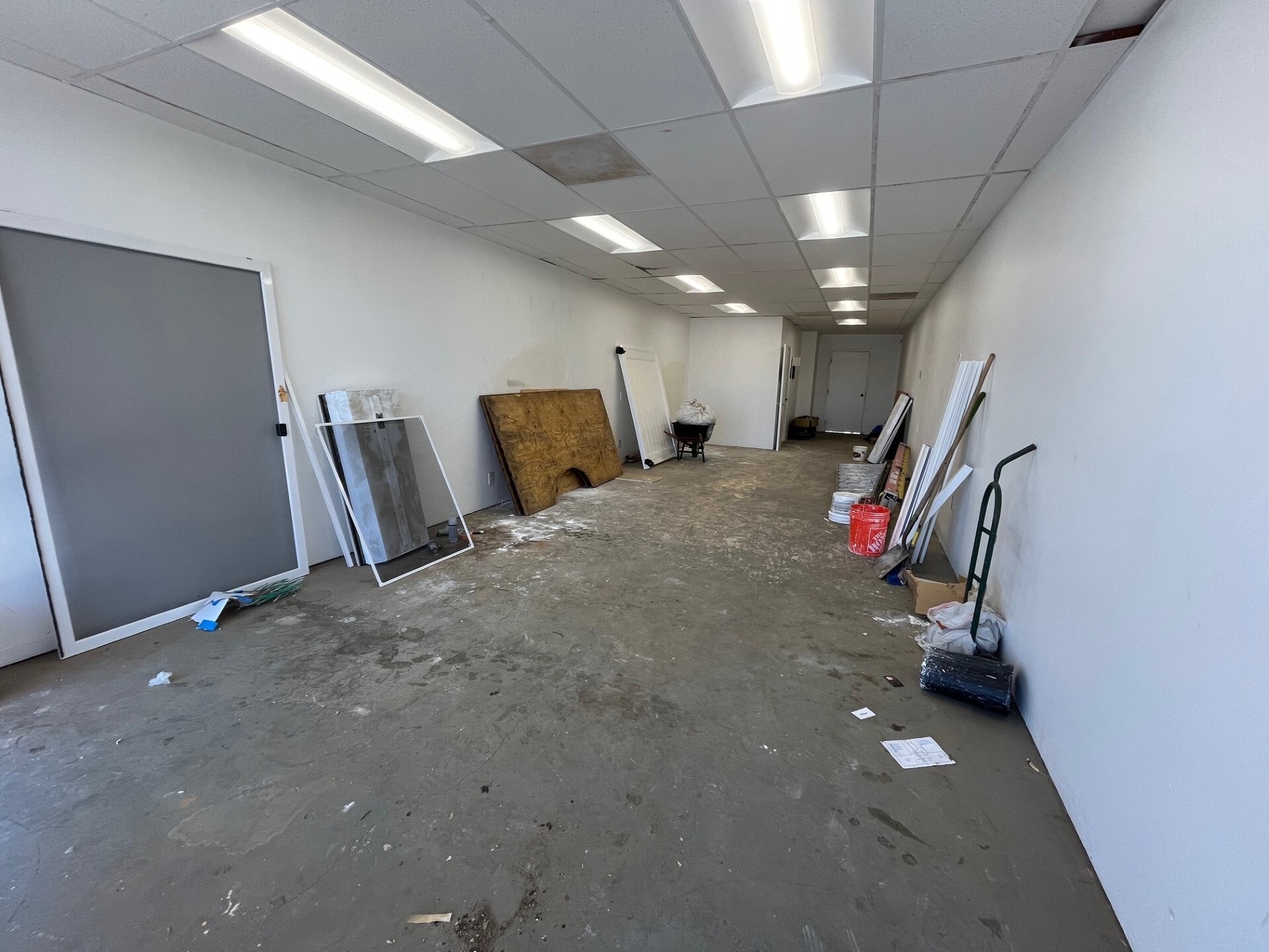 22720-22750 Roscoe Blvd, West Hills, CA à louer Photo intérieure- Image 1 de 3