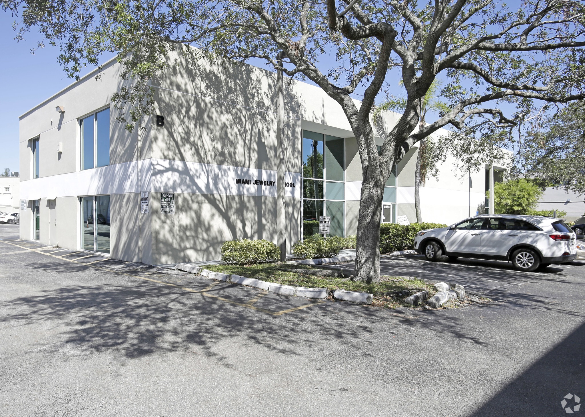 4949-4993 SW 74th Ct, Miami, FL for lease Primary Photo- Image 1 of 6