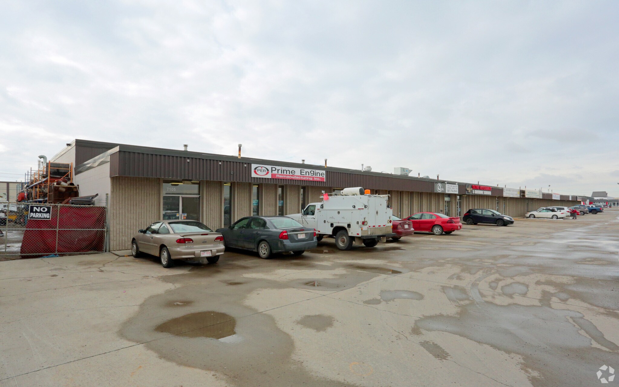 7121-7137 Argyll Rd NW, Edmonton, AB à vendre Photo du bâtiment- Image 1 de 1