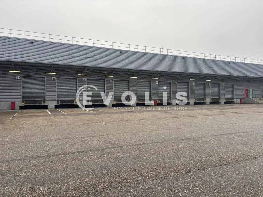 5 Boulevard Vos, Mions for lease Building Photo- Image 1 of 31
