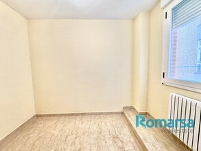 Retail in Ávila, Ávila for lease Interior Photo- Image 2 of 5