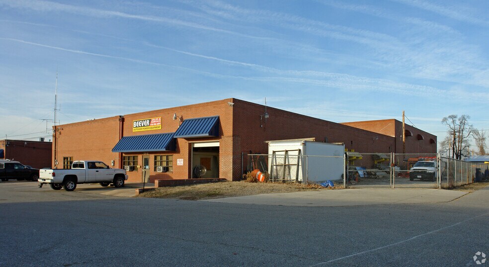 115-119 Roesler Rd, Glen Burnie, MD à louer - Photo du bâtiment - Image 3 de 10