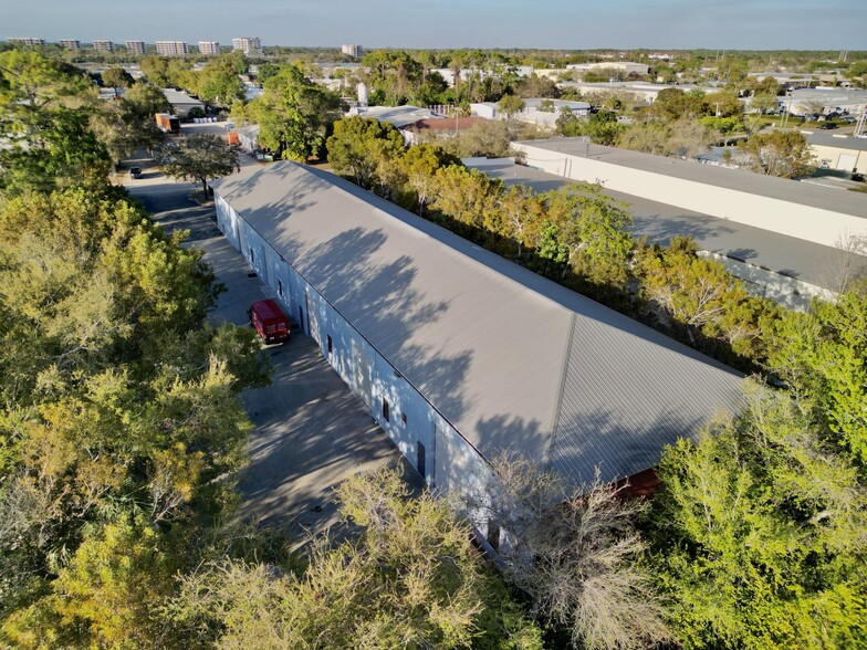 3910 Domestic Ave, Naples, FL for sale - Building Photo - Image 3 of 10