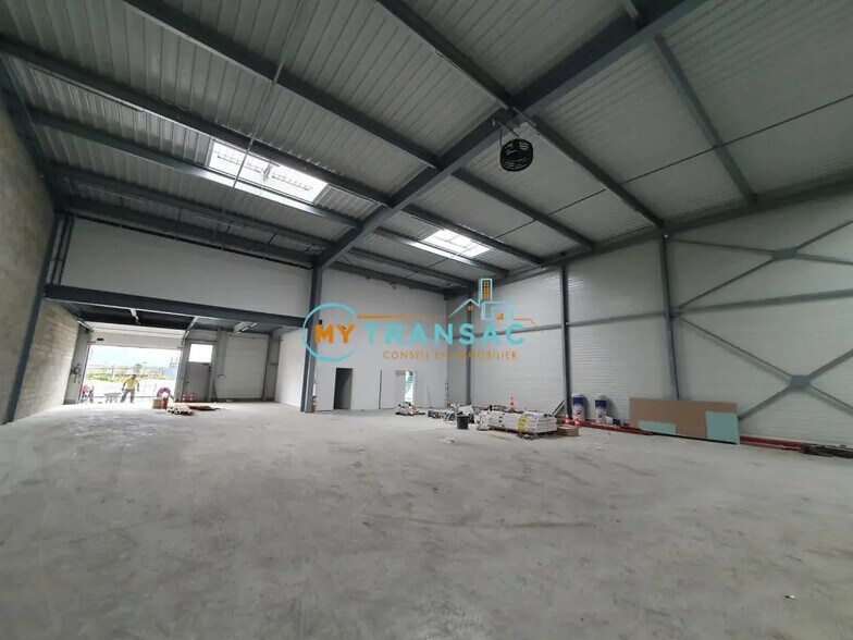 Flex dans Créteil à louer - Photo du bâtiment - Image 3 de 6