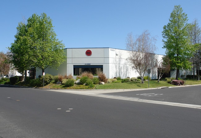 Plus de détails pour 11953 Challenger Ct, Moorpark, CA - Industriel à vendre