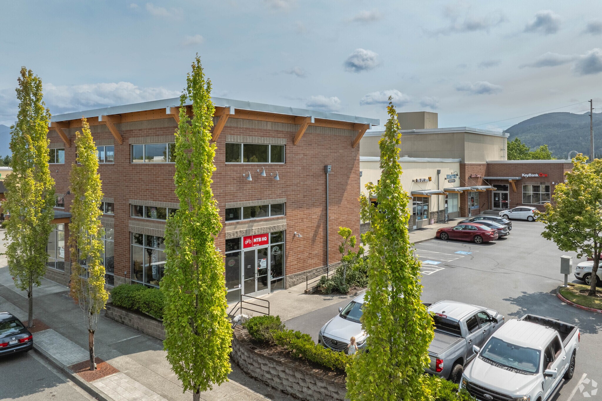 7811-7917 Center Blvd SE, Snoqualmie, WA à louer Photo principale- Image 1 de 11