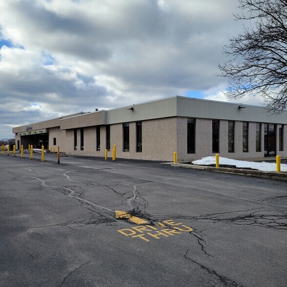 80 Washburn St, Lockport, NY for sale - Building Photo - Image 2 of 2