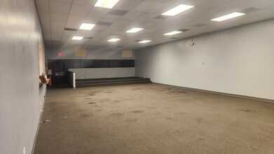 5400 S University Dr, Davie, FL for lease Interior Photo- Image 2 of 8