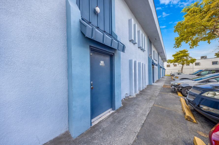 12300-12316 SW 131st Ave, Miami, FL for lease - Building Photo - Image 1 of 16