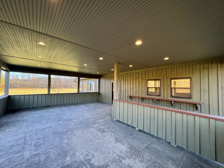 5675 State 28 Rt, Newport, NY for sale - Interior Photo - Image 3 of 17