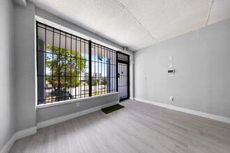 752-776 W Flagler St, Miami, FL for lease Building Photo- Image 2 of 12