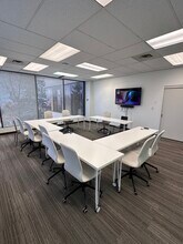 15225 104th Ave, Surrey, BC à louer Photo intérieure- Image 2 de 7