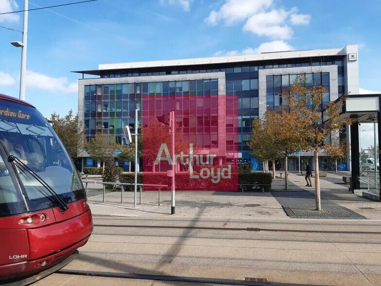 Office in Clermont-Ferrand for lease - Building Photo - Image 3 of 6