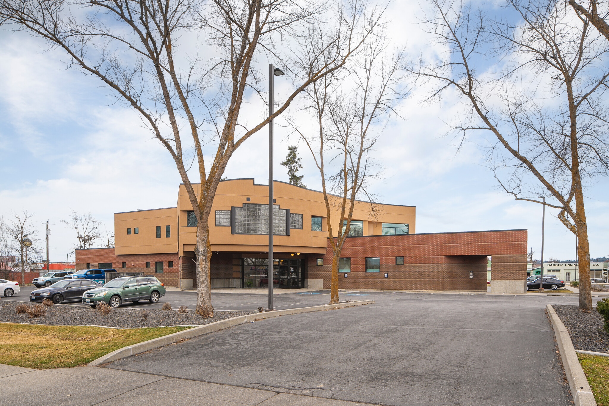 2919 E Mission Ave, Spokane, WA à vendre Photo principale- Image 1 de 18