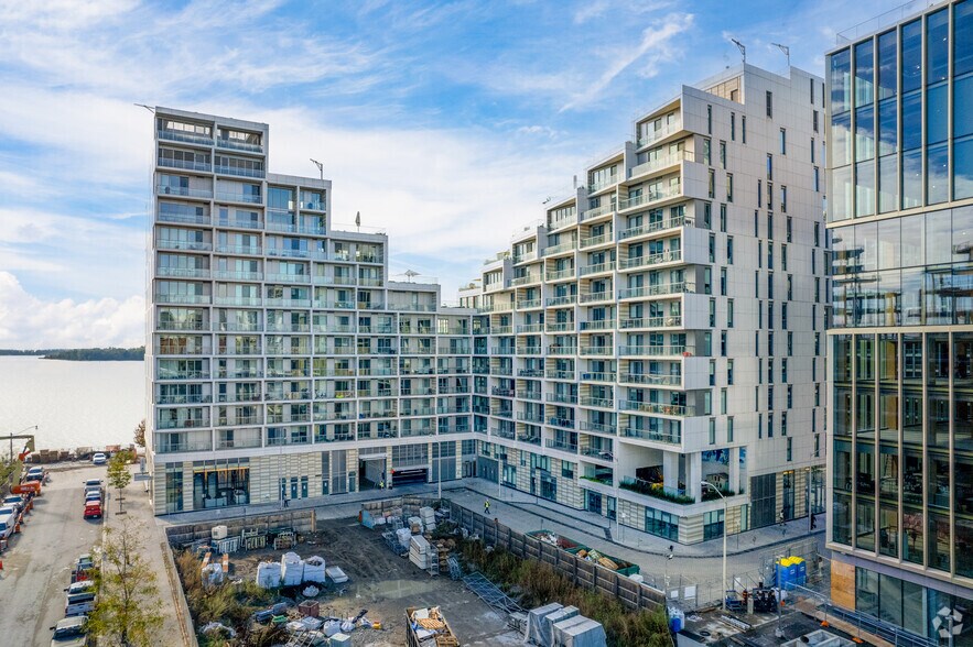 110-118 Merchants' Wharf, Toronto, ON à louer - Photo du bâtiment - Image 2 de 4