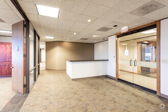 7300 W 110th St, Overland Park, KS à vendre Photo intérieure- Image 1 de 3