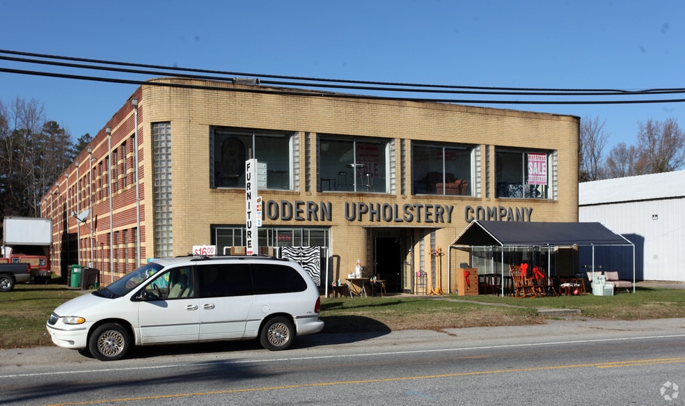 1105 Greensboro Rd, High Point, NC for sale - Building Photo - Image 2 of 2