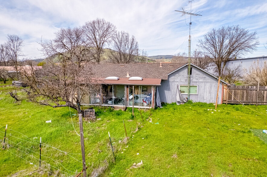 14895 Olympic Dr, Clearlake, CA for sale - Building Photo - Image 2 of 12