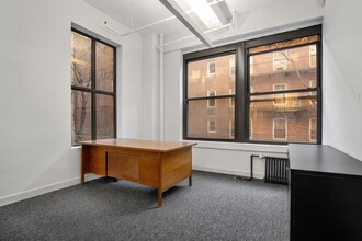 236 W 26th St, New York, NY for lease Interior Photo- Image 2 of 7