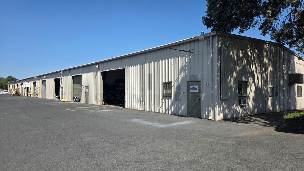 19506 Industrial Dr, Sonora, CA à louer - Photo du bâtiment - Image 1 de 21