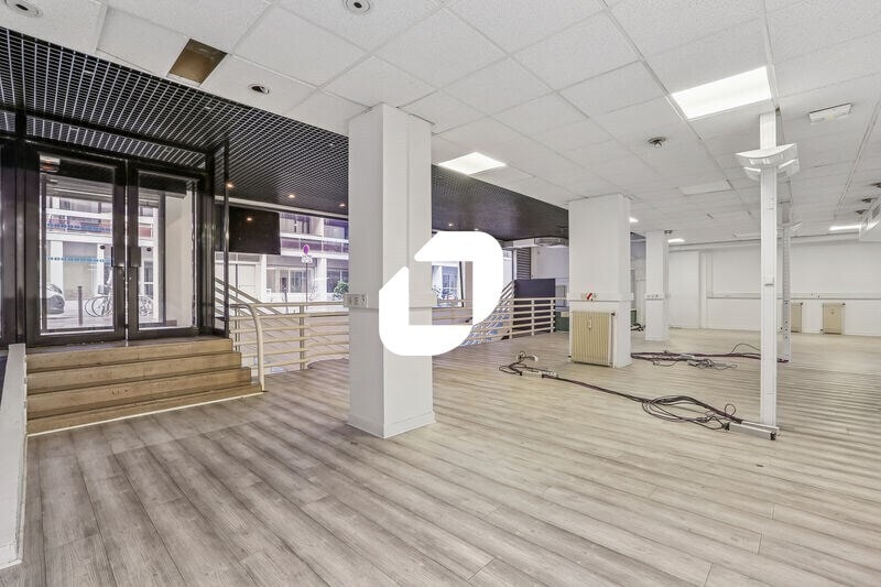 7 Rue Sainte-Lucie, Paris for lease - Interior Photo - Image 2 of 16