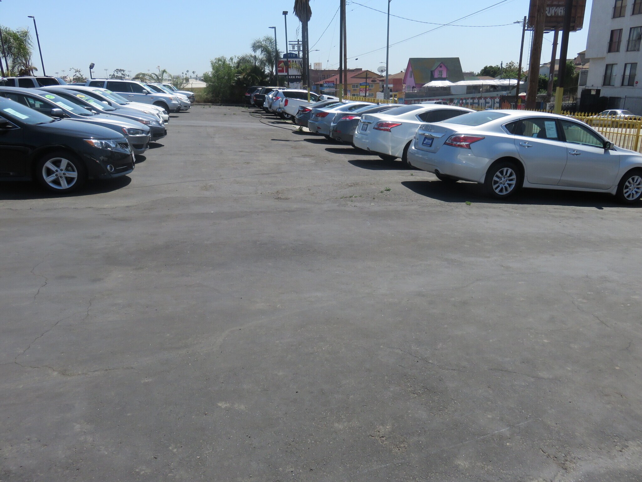 1610 S Vermont Ave, Los Angeles, CA for lease Primary Photo- Image 1 of 12