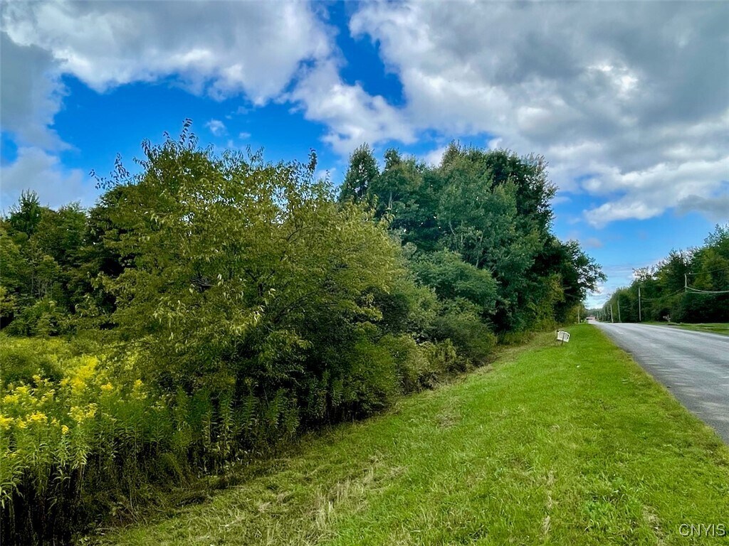 Maiden Lane Rd, Oswego, NY for sale Primary Photo- Image 1 of 9