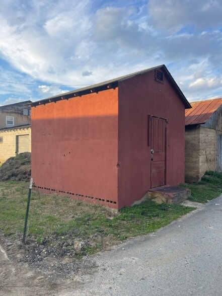 6225 Highway 114, Lyerly, GA à vendre - Photo du bâtiment - Image 2 de 12