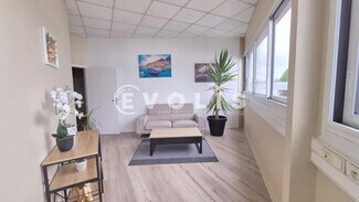 Plus de détails pour Bureau à louer