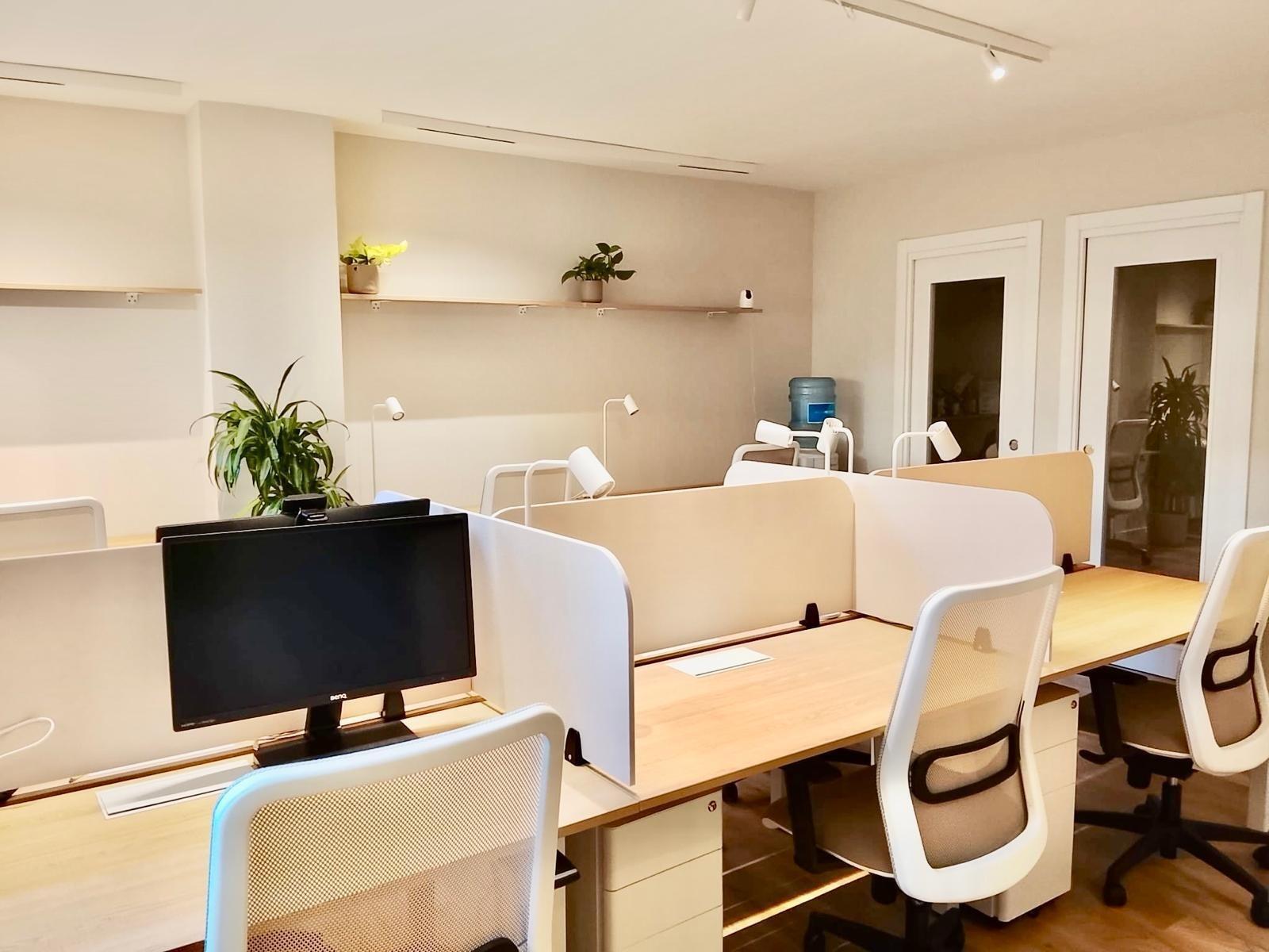 Office in Palma, Islas Baleares for lease Building Photo- Image 1 of 14