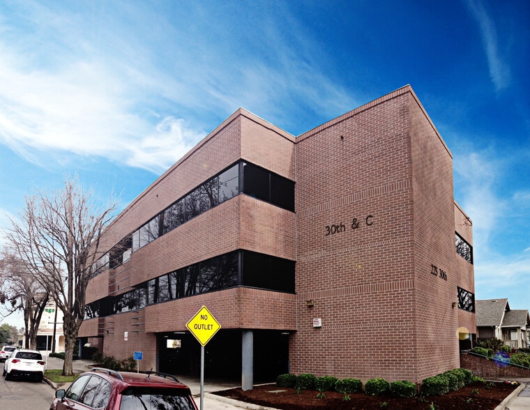 225 30th St, Sacramento, CA for lease - Building Photo - Image 3 of 3