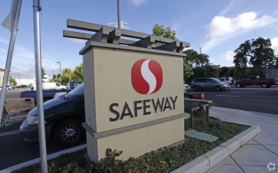 515-525 El Camino Real, Menlo Park, CA à louer - Photo du bâtiment - Image 3 de 5