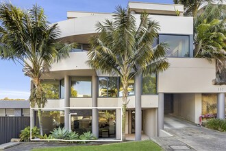 157 Queenscliff Rd, Queenscliff à louer Photo du bâtiment- Image 1 de 4