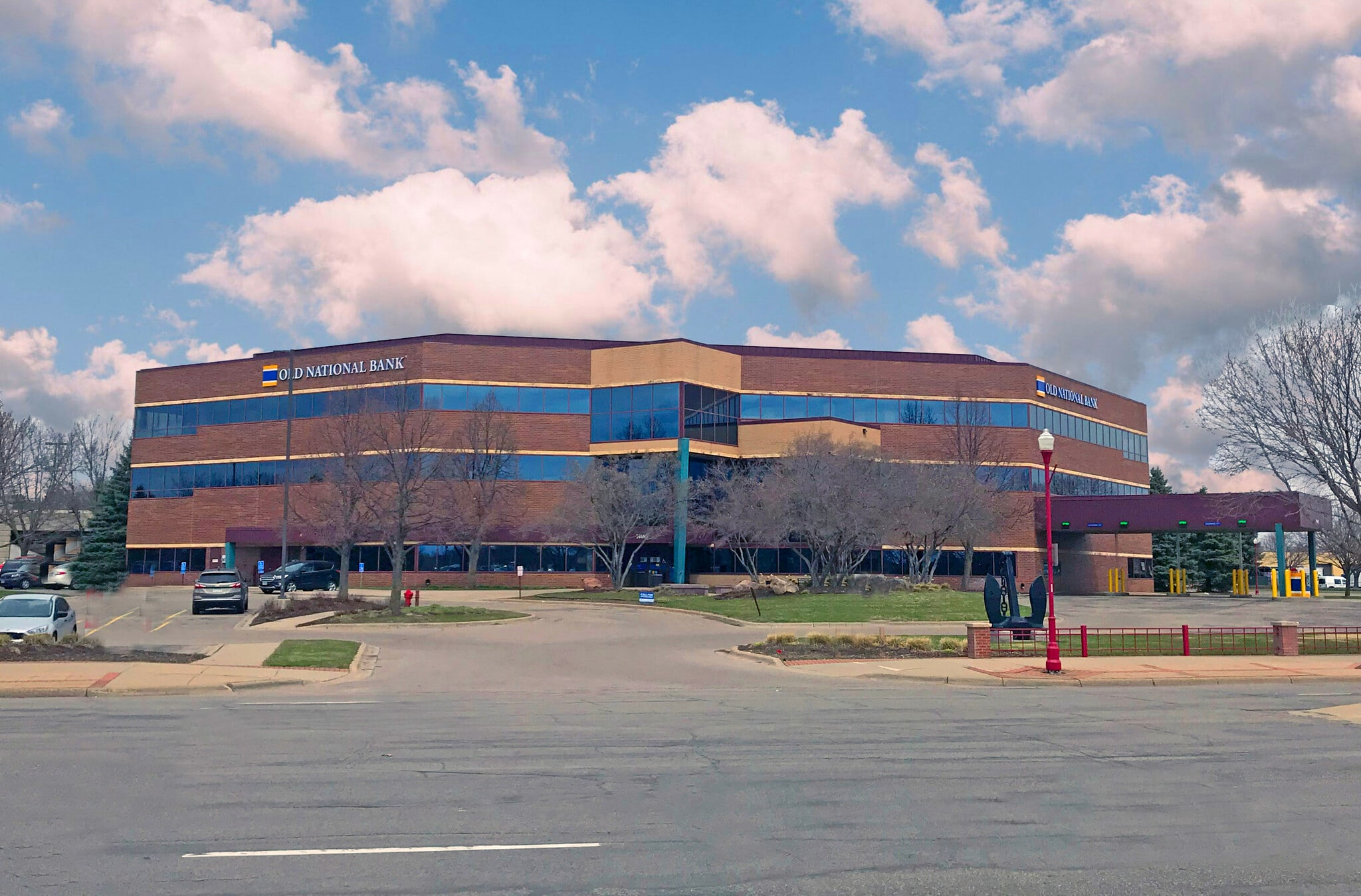 14665 Galaxie Ave, Apple Valley, MN for lease Building Photo- Image 1 of 4