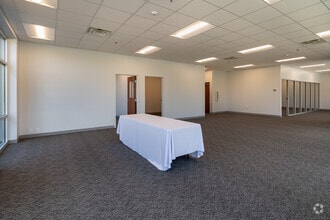 2983 Faye Rd, Jacksonville, FL for lease Interior Photo- Image 2 of 13