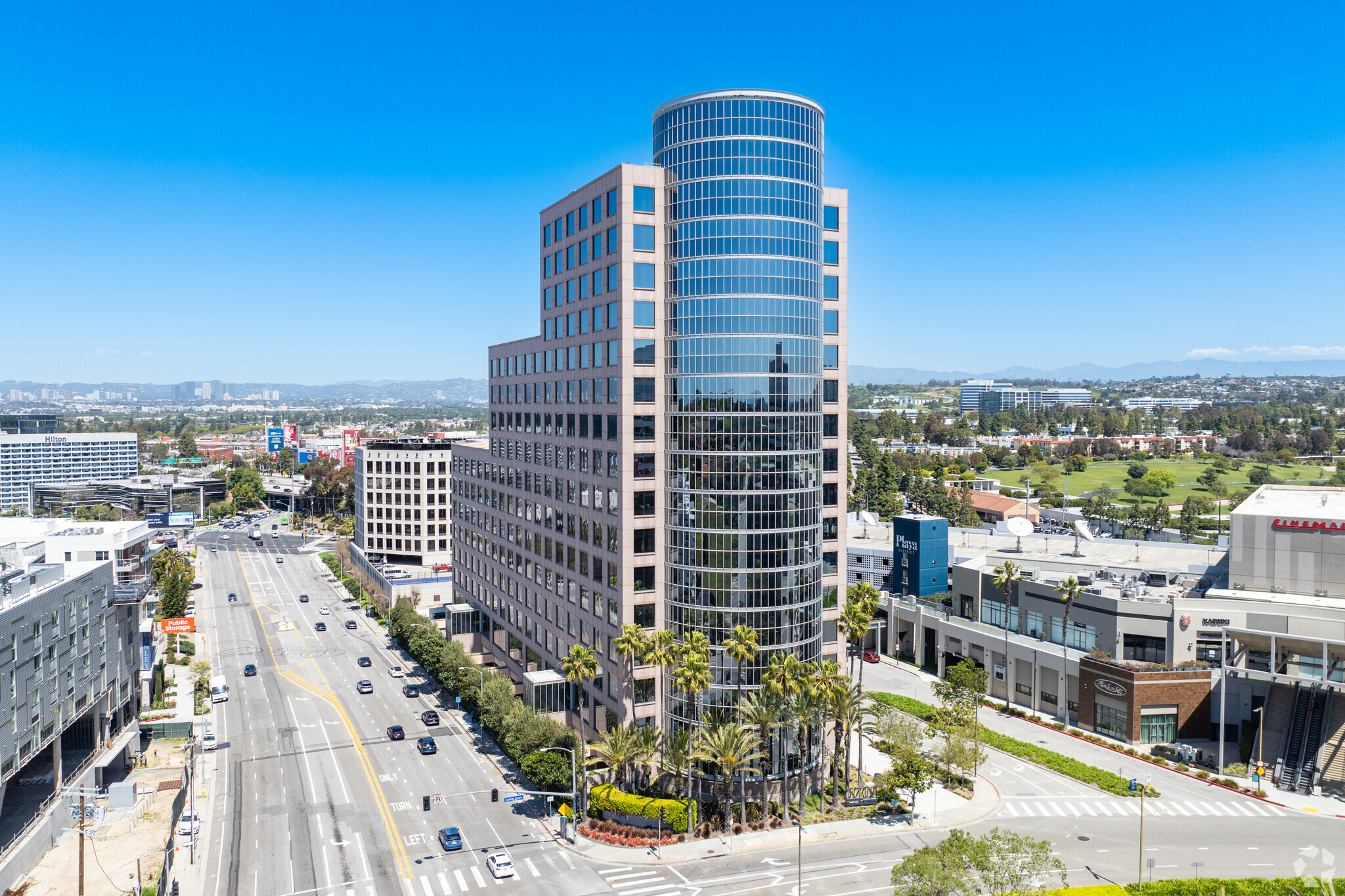 6701 Center Dr W, Los Angeles, CA à louer Photo principale- Image 1 de 14