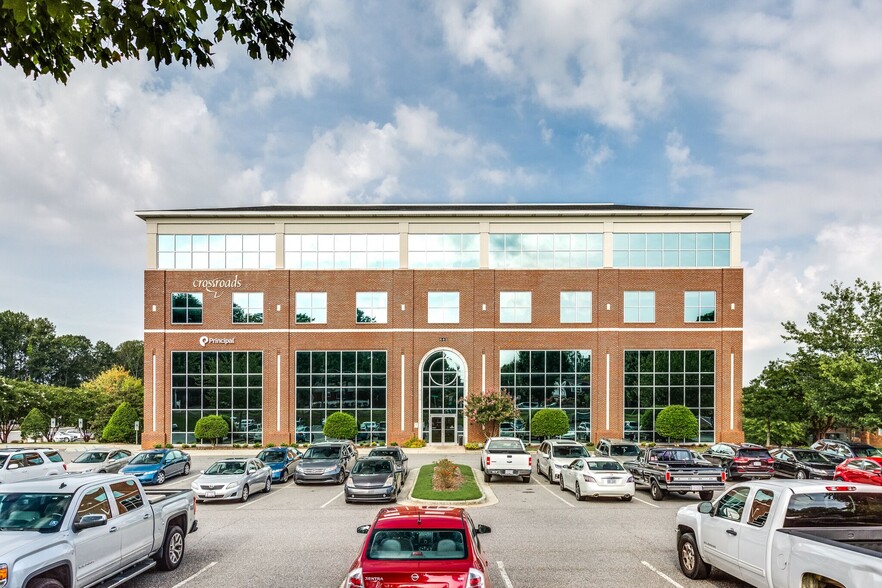 445 Dolley Madison Rd, Greensboro, NC for lease - Building Photo - Image 1 of 7