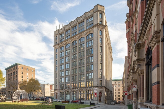 Plus de détails pour 465 Rue Saint-Jean, Montréal, QC - Bureau à louer