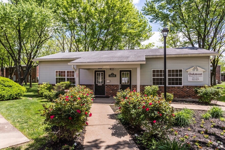 1624 Northwinds Estates Dr, Saint Louis, MO for sale - Building Photo - Image 2 of 139