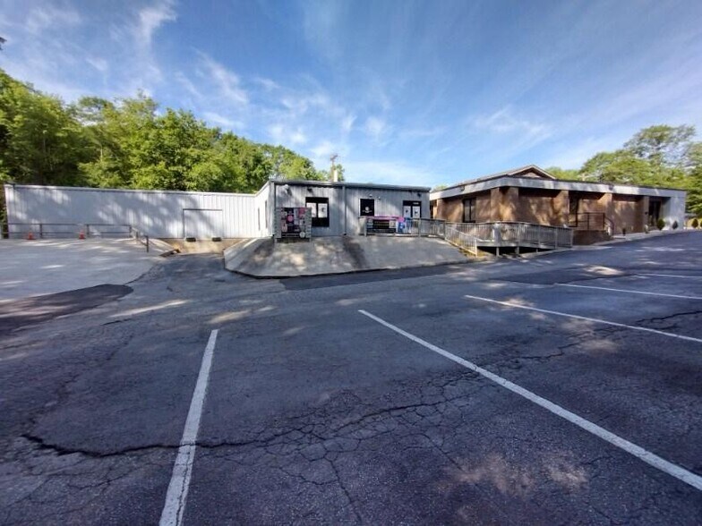 406 E Butler Rd, Mauldin, SC à vendre - Photo du bâtiment - Image 3 de 4