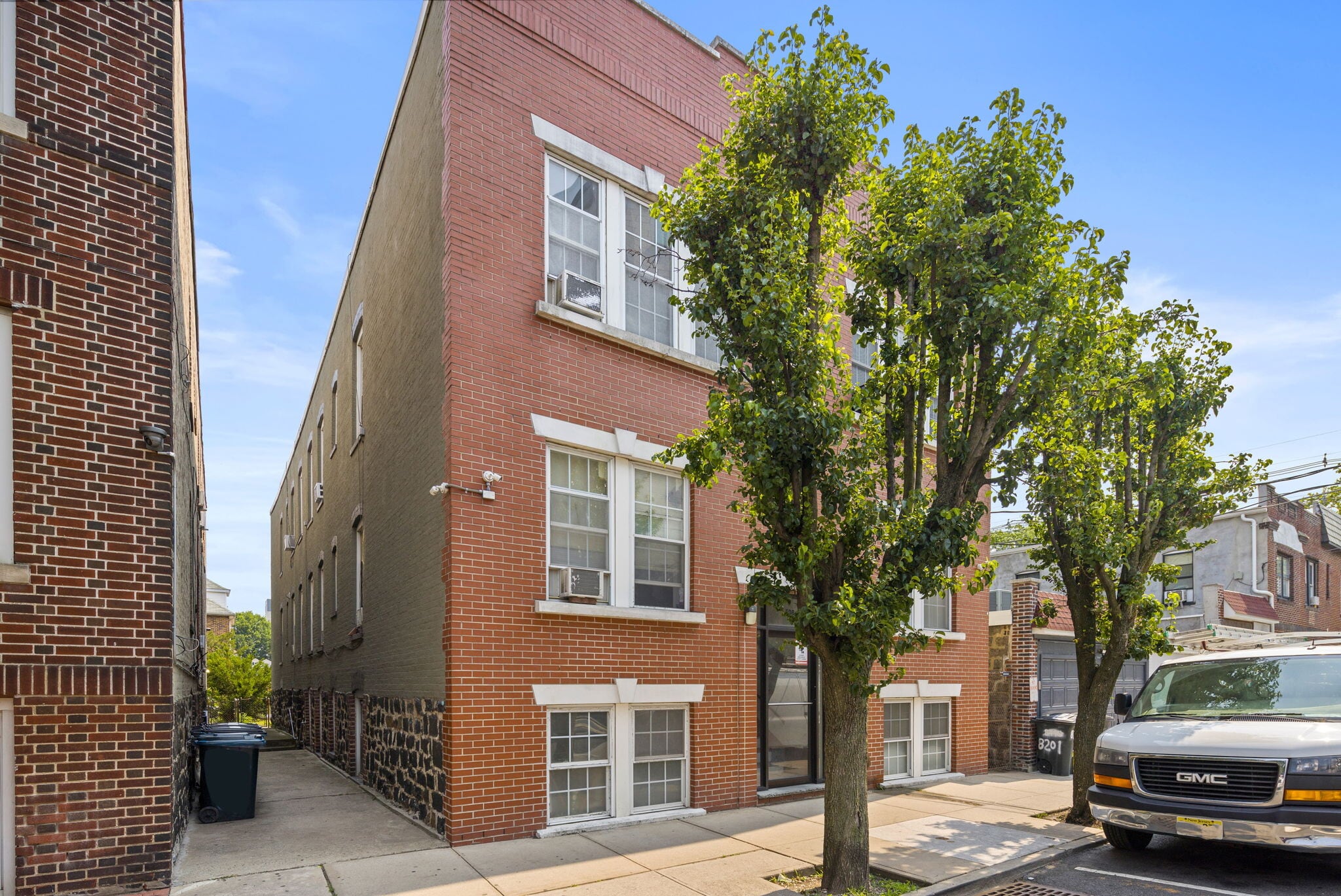 508 82nd St, North Bergen, NJ for sale Primary Photo- Image 1 of 37