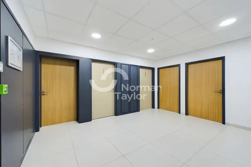 Office in Montpellier for lease - Interior Photo - Image 3 of 30