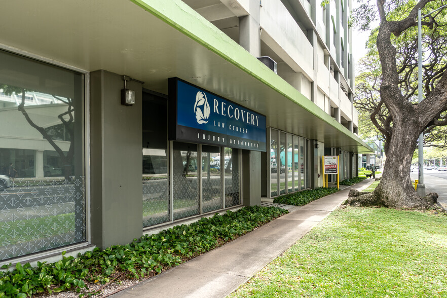 770 Kapiolani Blvd, Honolulu, HI à louer - Photo du bâtiment - Image 3 de 8