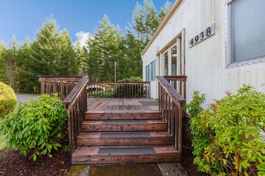 4938 SW Lake Flora Rd, Port Orchard, WA à louer - Photo du bâtiment - Image 3 de 30