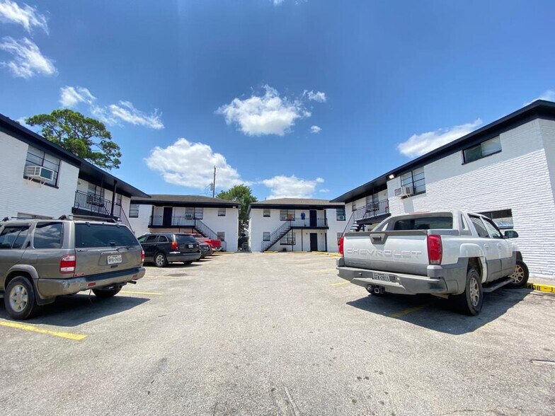 5408 Market St, Houston, TX à vendre - Photo du bâtiment - Image 2 de 18