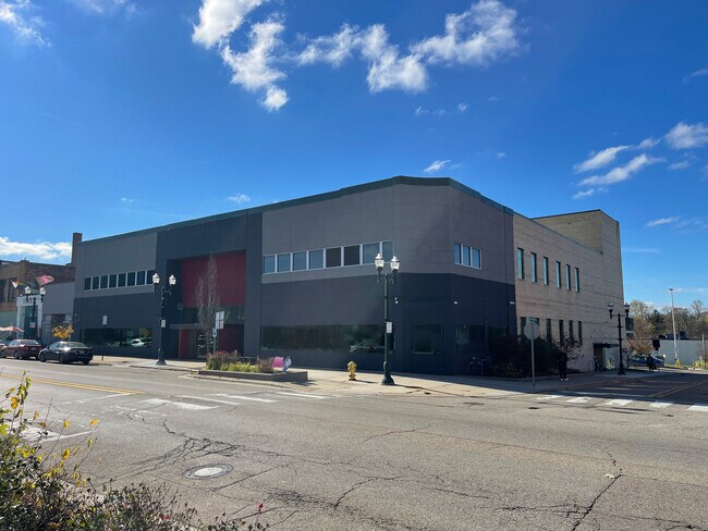 Plus de détails pour 91 N Saginaw St, Pontiac, MI - Bureau, Local d'activités à louer