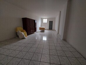 Commerce de détail dans Cuéllar, Segovia à louer Photo intérieure- Image 2 de 5